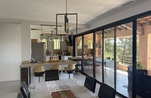 La Valette-du-Var Villa | Stunning private villa with private pool, A/C, WIFI, TV, terrace, panoramic view and parking