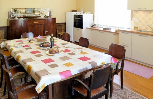 Lacapelle-Segalar House | Stunning private villa for 6 people with A/C, private pool, WIFI, TV, terrace and pets allowed