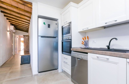 Monte Argentario House | Stunning private villa for 6 people with hot tub, WIFI, A/C, TV, patio, pets allowed and parking