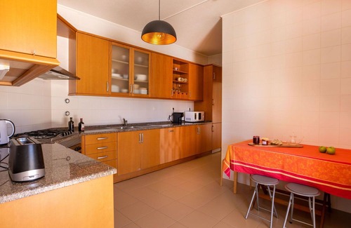 Santa Maria do Castelo House | Stunning private villa for 6 guests with A/C, WIFI, private pool, TV, terrace and parking