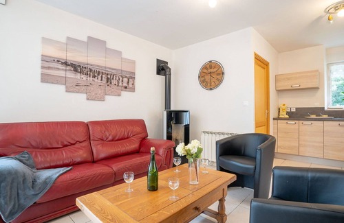 Plouzelambre Villa | Stunning private villa for 6 guests with WIFI, TV, terrace and pets allowed