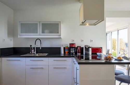 Kerlouan House | Stunning private villa for 6 guests with TV, terrace and pets allowed