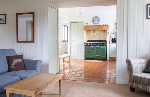 Greshornish House | Stunning private villa for 6 people with WIFI, TV, terrace, pets allowed and panoramic view