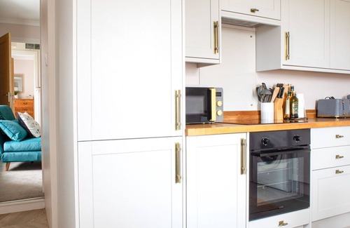 Staffin House | Stunning private villa for 2 guests with WIFI and TV