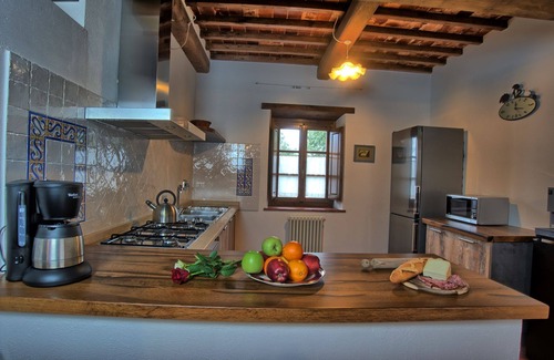 Bucine Villa | Stunning private villa with private pool, WIFI, TV, veranda, panoramic view and parking