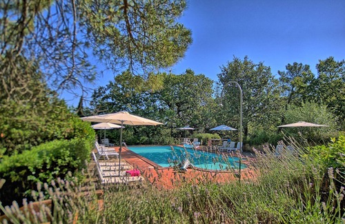 Bucine Villa | Stunning private villa with private pool, WIFI, TV, veranda, panoramic view and parking