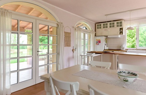 Roccastrada House | Stunning private villa for 6 people with WIFI, A/C, TV, patio, pets allowed and panoramic view