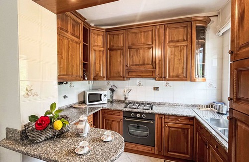 Giustenice House | Stunning private villa for 5 guests with WIFI, terrace, pets allowed, panoramic view and parking