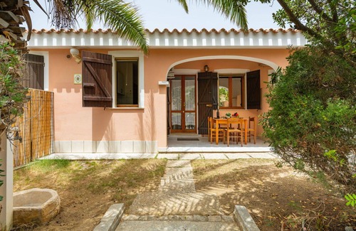 Campulongu House | Stunning private villa for 4 guests with A/C, TV, patio and panoramic view