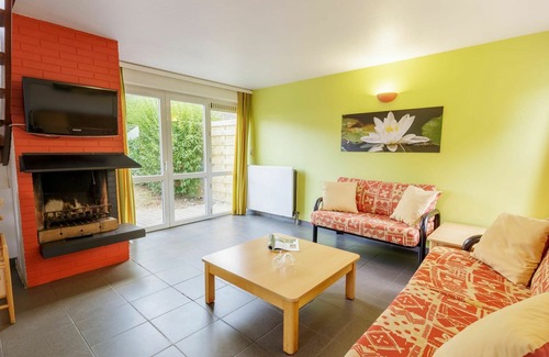Koksijde House | Stunning private villa for 4 guests with WIFI, pool, TV, terrace and parking