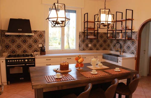 Massa Marittima Villa | Stunning private villa for 10 people with WIFI, private pool, TV, patio and pets allowed