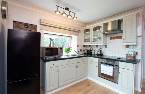 East Lewiston House | Stunning private villa for 8 guests with TV, patio and panoramic view
