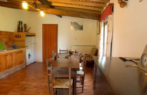 Pitigliano Villa | Stunning private villa for 9 guests with WIFI, private pool, pets allowed and panoramic view