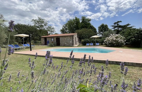 Pitigliano Villa | Stunning private villa for 9 guests with WIFI, private pool, pets allowed and panoramic view