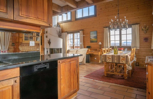Chamoson House | Stunning private villa for 6 guests with WIFI, TV and terrace