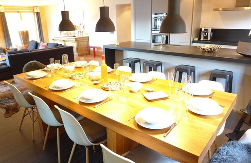 Randogne House | Stunning private villa for 10 people with WIFI, TV and balcony