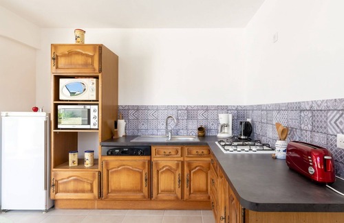 Matignon House | Stunning private villa for 4 people with TV, terrace and pets allowed