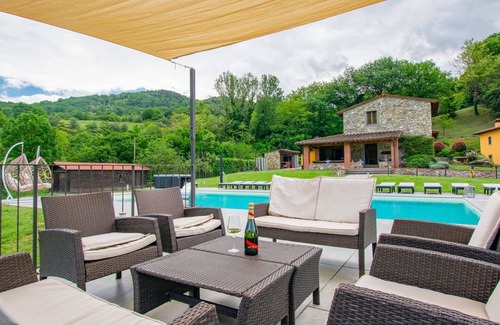 Dicomano Villa | Stunning private villa with private pool, WIFI, hot tub, A/C, TV, balcony and pets allowed