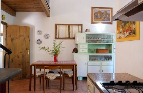 Grosseto House | Stunning private villa for 4 people with TV, patio, pets allowed and parking