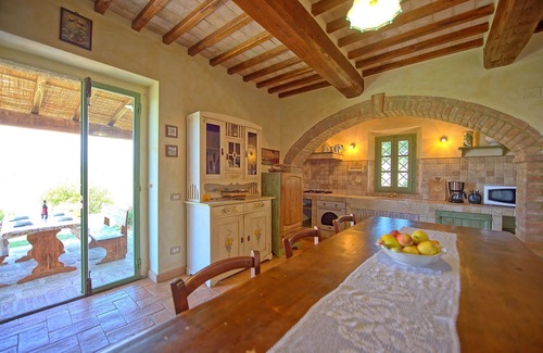 Trequanda Villa | Stunning private villa with WIFI, private pool, TV, veranda, panoramic view, close to Montepulciano