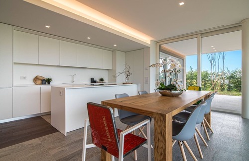 Trambacche di Veggiano Villa | Stunning private villa for 8 guests with WIFI, private pool, A/C and veranda, close to Padua