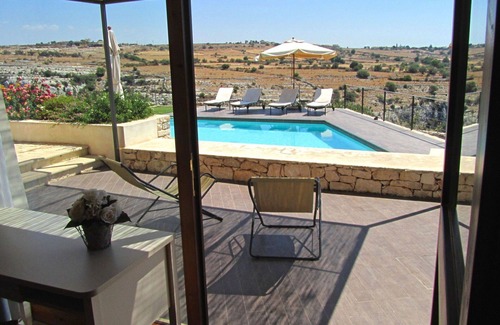 Cannizzara Villa | Stunning private villa for 16 people with A/C, hot tub, WIFI, private pool, TV and patio