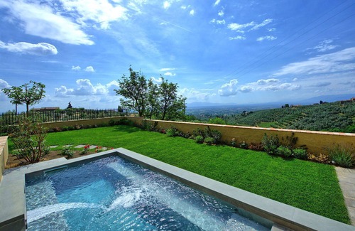 Vinci Villa | Stunning private villa for 4 guests with private pool, A/C, WIFI, TV and panoramic view