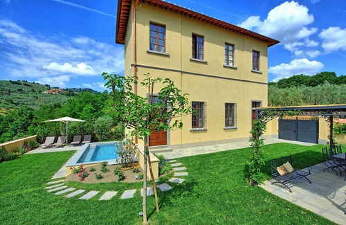Vinci Villa | Stunning private villa for 4 guests with private pool, A/C, WIFI, TV and panoramic view