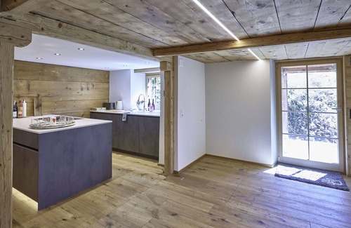 Saas im Prattigau House | Stunning private villa for 8 guests with WIFI, TV, patio and panoramic view