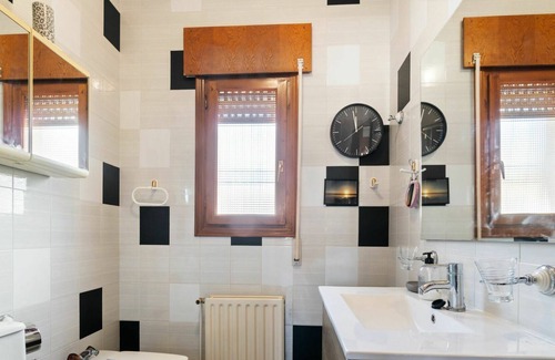 Quesada House | Stunning private villa for 4 guests with A/C, private pool, WIFI, terrace and pets allowed