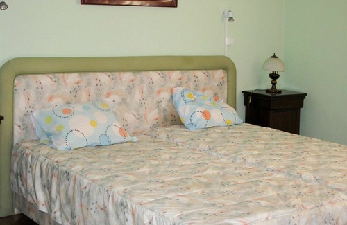Monserrate Villa | Stunning private villa for 6 people with WIFI, private pool, TV, terrace and parking