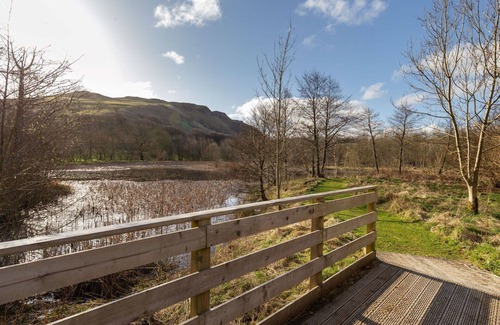 Maybole Villa | Stunning private villa for 16 guests with WIFI, TV, patio, pets allowed and panoramic view