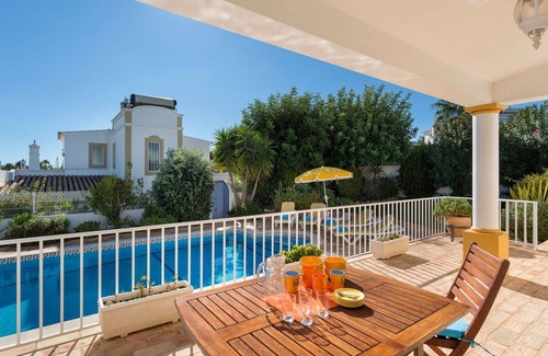 Albufeira Villa | Stunning private villa for 6 people with WIFI, A/C, private pool, TV and terrace
