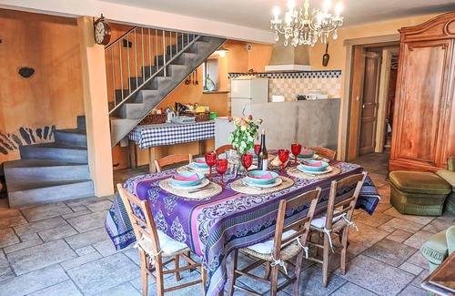 Blassac House | Stunning private villa for 6 guests with WIFI, TV, terrace and pets allowed