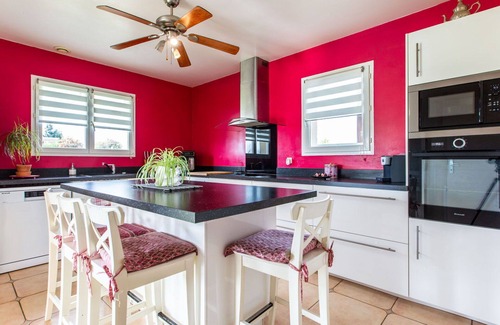 Saint-Martin-de-Seignanx House | Stunning private villa for 6 people with WIFI, A/C, private pool, TV, terrace and parking