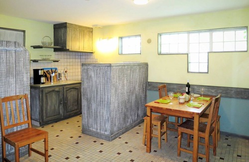 Queyrac House | Stunning private villa for 4 people with TV, terrace and pets allowed