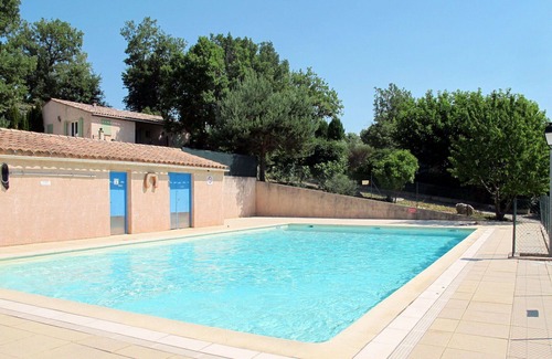 Quinson House | Stunning private villa for 4 guests with pool, TV and terrace