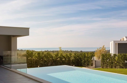 Viskovici Villa | Stunning private villa with private pool, WIFI, A/C, TV, terrace, pets allowed and parking
