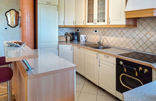 Viskovo House | Stunning private villa with A/C, private pool, WIFI, TV, balcony, panoramic view and parking