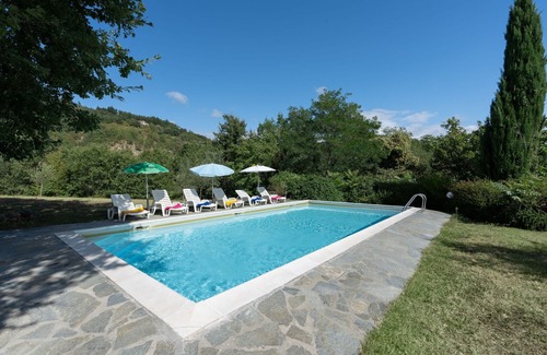 Dicomano Villa | Stunning private villa for 8 people with private pool, WIFI, hot tub, TV and panoramic view