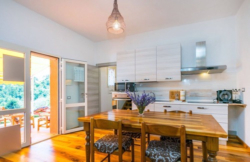 Pescia Villa | Stunning private villa for 4 people with private pool, WIFI, A/C, TV and panoramic view