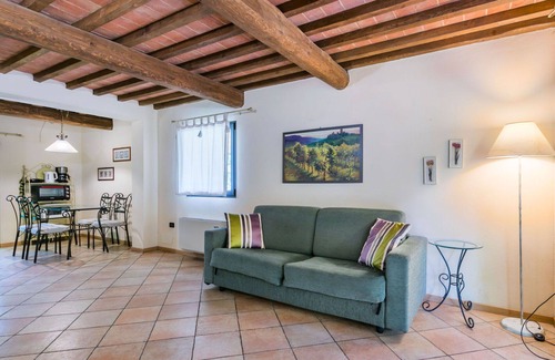 Pescia House | Stunning private villa for 4 people with private pool, WIFI, TV and patio