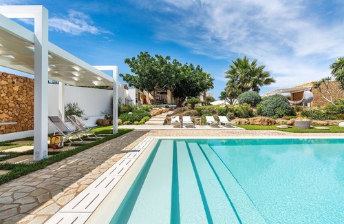 Marausa Villa | Stunning private villa for 10 guests with A/C, WIFI, private pool, TV and terrace