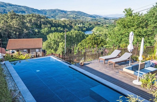 Ponte de Lima Villa | Stunning private villa for 12 guests with WIFI, private pool, TV, patio and parking