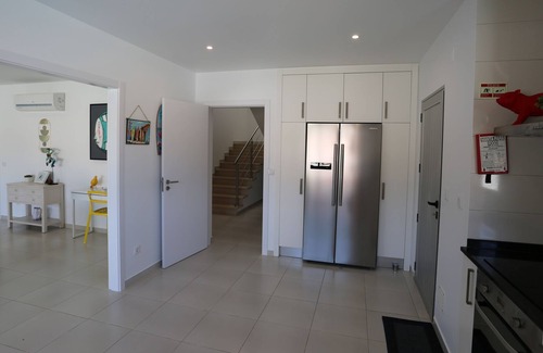 Sao Martinho do Porto Villa | Stunning contemporary Villa Venda Nova with heated pool and game room