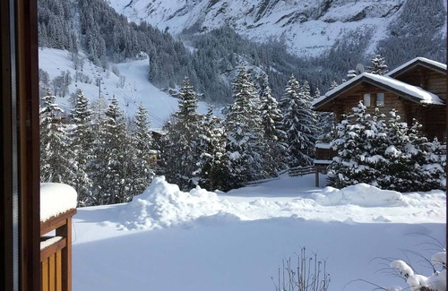 Pralognan-la-Vanoise Ski Chalet | Stunning Recent Chalet with Modern Amenities in Pralognan-la-Vanoise
