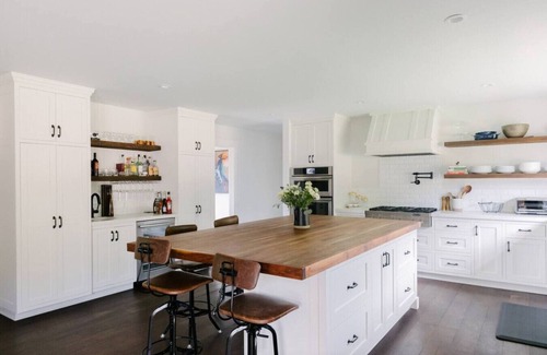 Santa Barbara House | Stunning Remodeled Ranch House in Hope Ranch