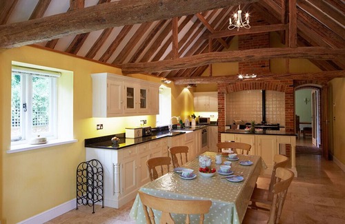 Mayfield House | Stunning Renovated Oast House