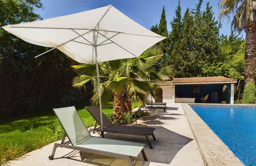 Mouries House | Stunning Renovated Mas with Pool in Peaceful Mouriès Countryside