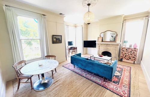 Lower Haight Condo | Stunning San Francisco Victorian two bedroom condo in the heart of San Francisco